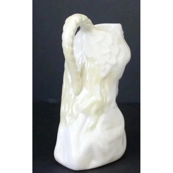 Early Production Rare Belleek Irish Porcelain Irish Maiden Creamer Small Pitcher - Picture 3 of 6